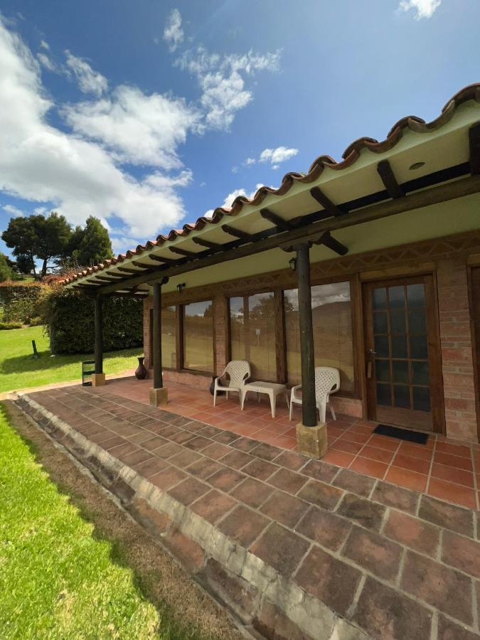 Hotel, Bungalows, Chalet Y Cabanas Aventura Park Villa De Leyva La Periquera Екстериор снимка